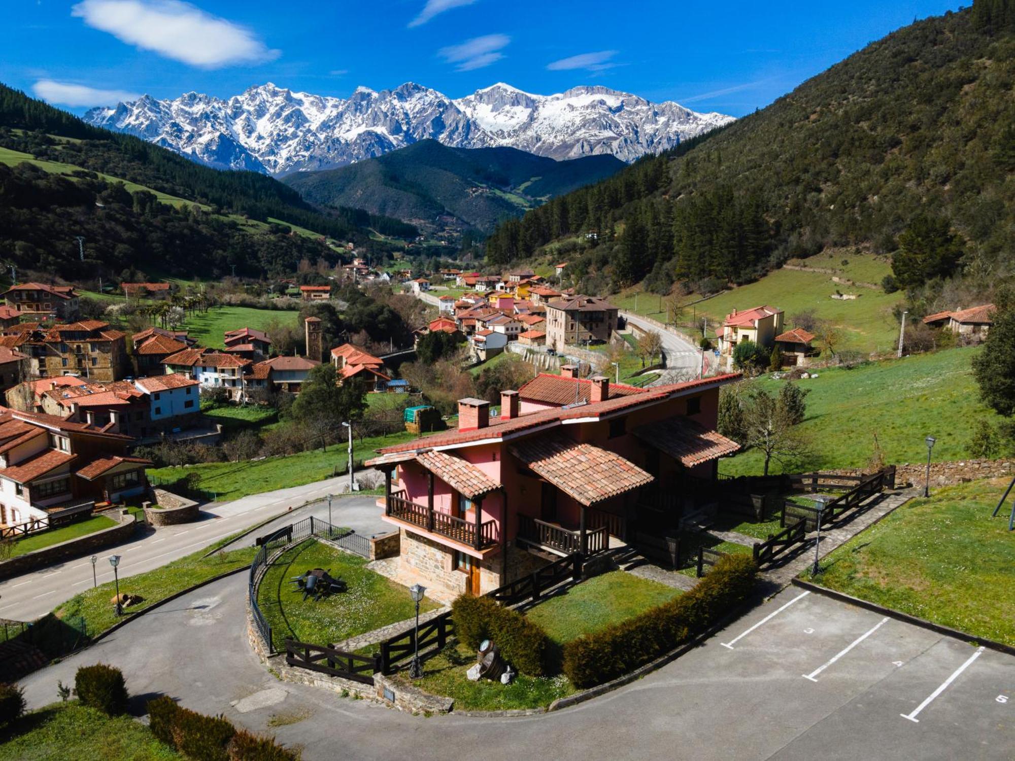 Apartamentos La Montana Frama Exterior photo